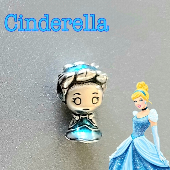 BOGO! Bundle to get the discount! 925 Silver Princess Charm - Picture 1 of 2